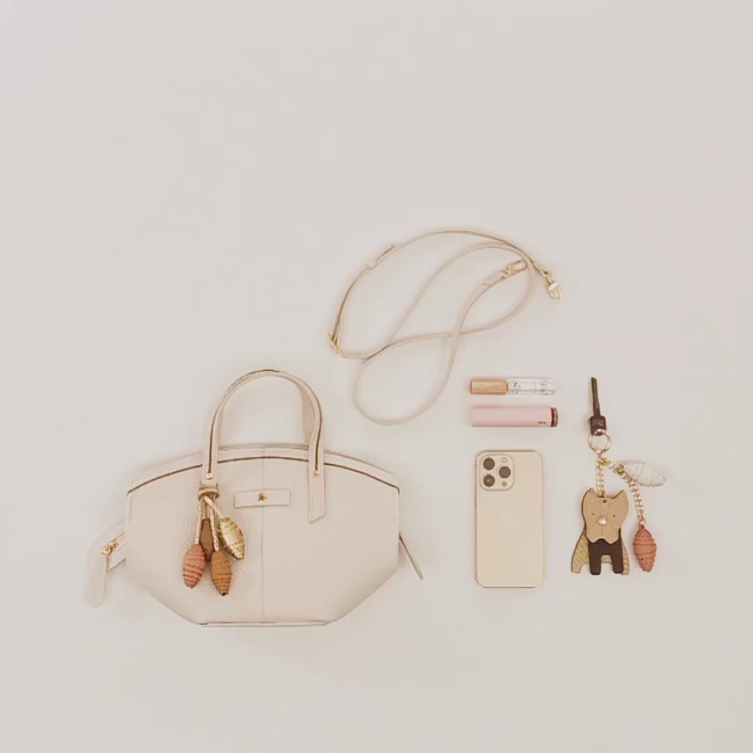 200_72501_LAURA_299900-B.MP4